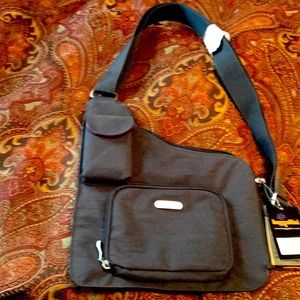 Baggallini cross body bag